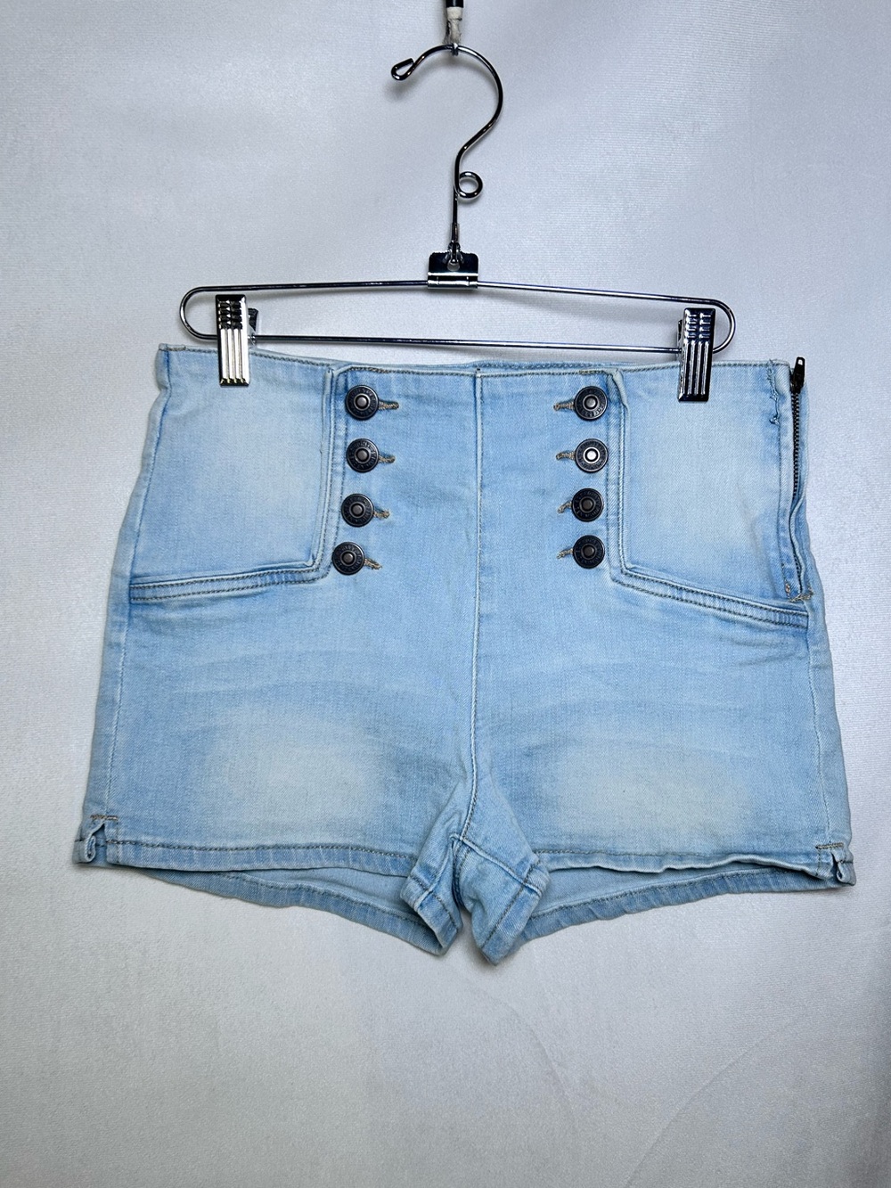 Light-Wash Denim High-Waisted Sailor Shorts Size 7